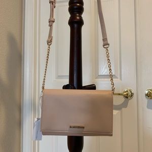 New York & Co wallet on chain